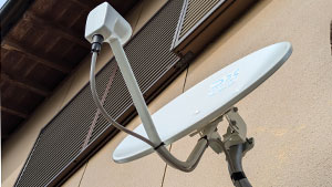 福岡市の横浜でアンテナ取り付け工事