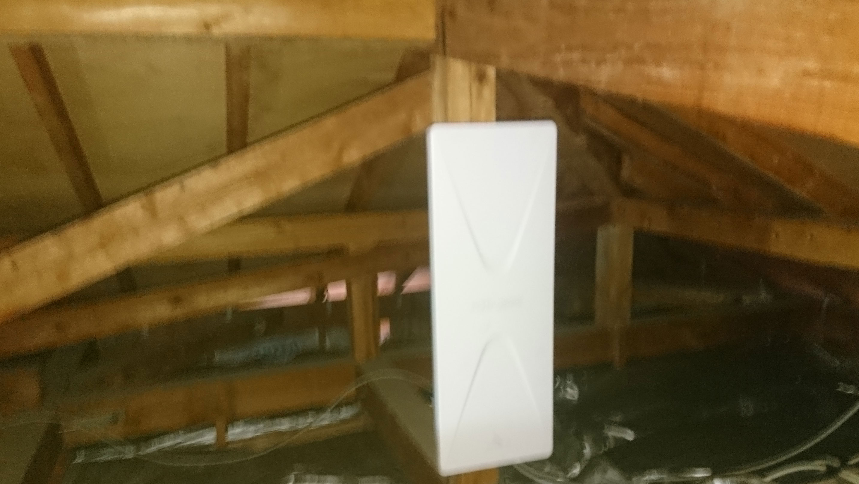 福岡市の西区でデザインアンテナ取り付け